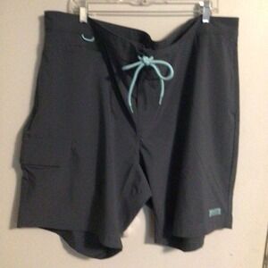 Duluth Trading Co Mens Gray Cargo Shorts‎ 44 Waist 9 Inseam Polyester Spandex